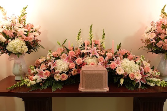 De Munn Funeral Home gallery image 1